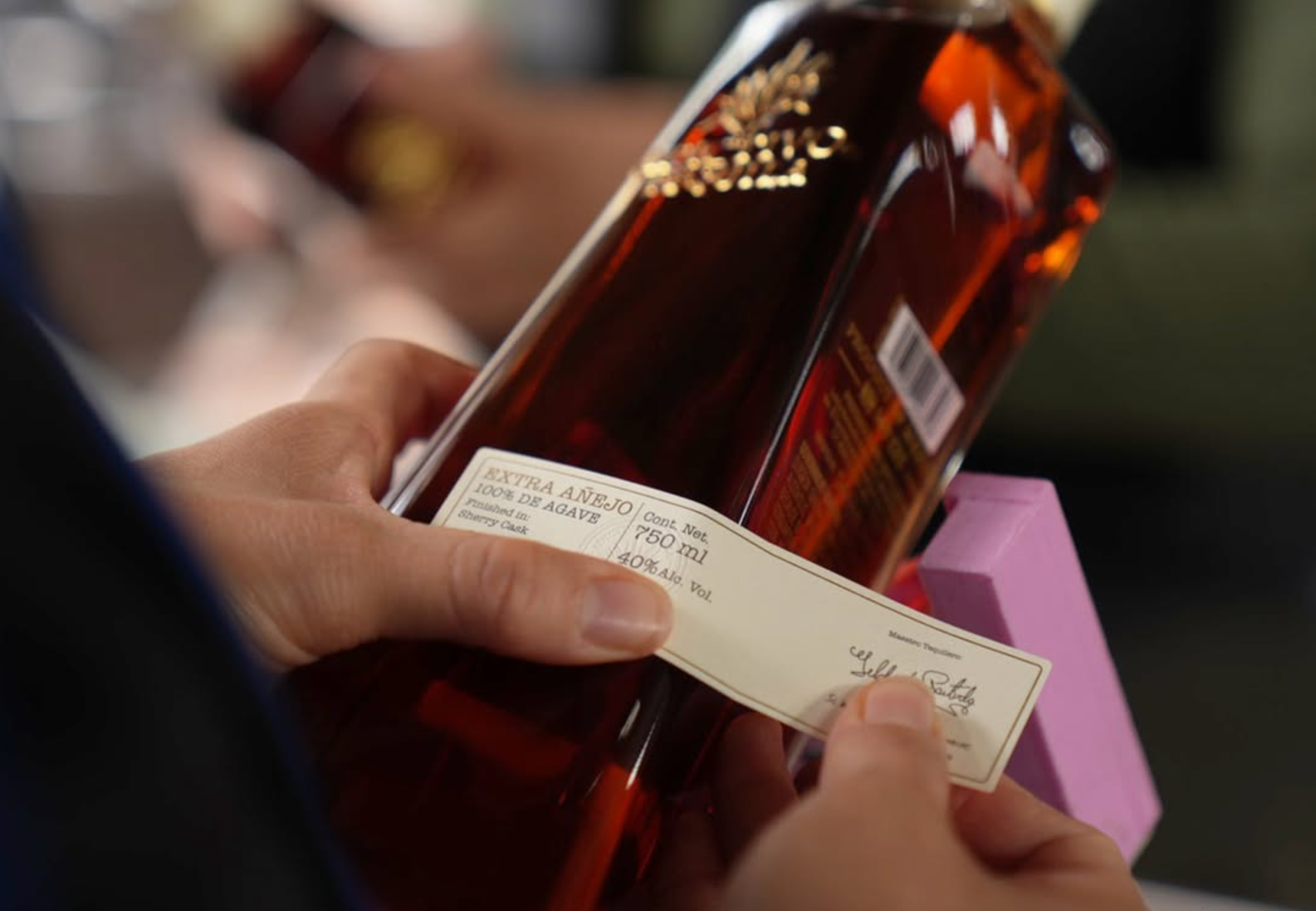 ADICTIVO TEQUILA EXTRA ANEJO / 750ml (アディクティボ エクストラ ADICTIVO TEQUILA EXTRA ANEJO / 750ml (アディクティボ エクストラ